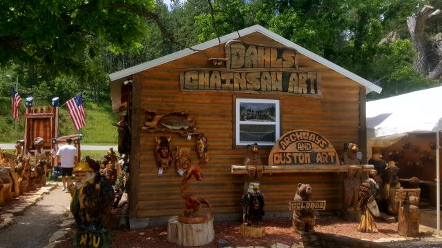 Dahl's Chainsaw Art - Keystone