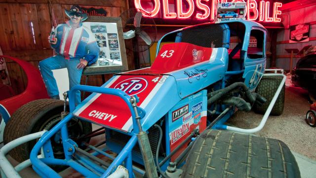 Pioneer Auto Show & Prairie Town