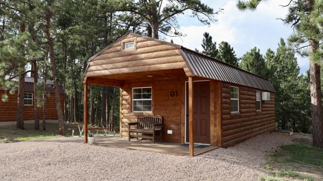 Pine Haven King Bed Cabin