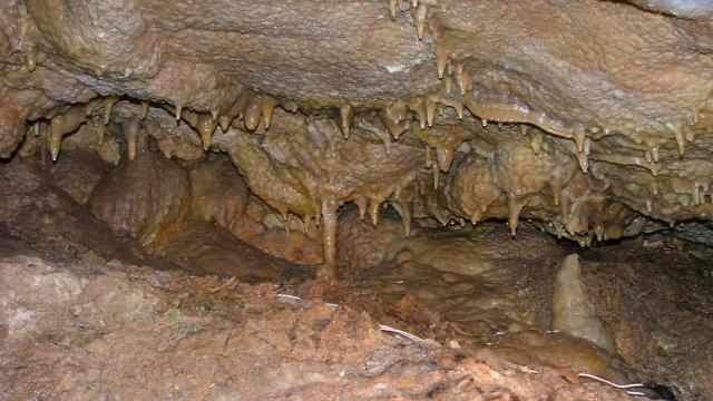 Black Hills Caverns