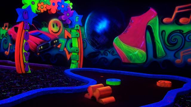 Putz n Glo Black Light Miniature Golf