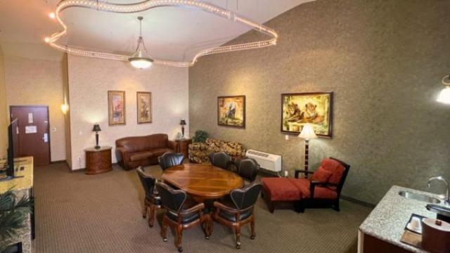 Hemmingway Suite