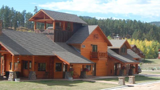 Mickelson Trail Lodging