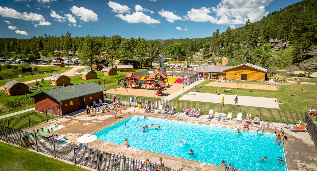 Mount Rushmore Lodge at Palmer Gulch