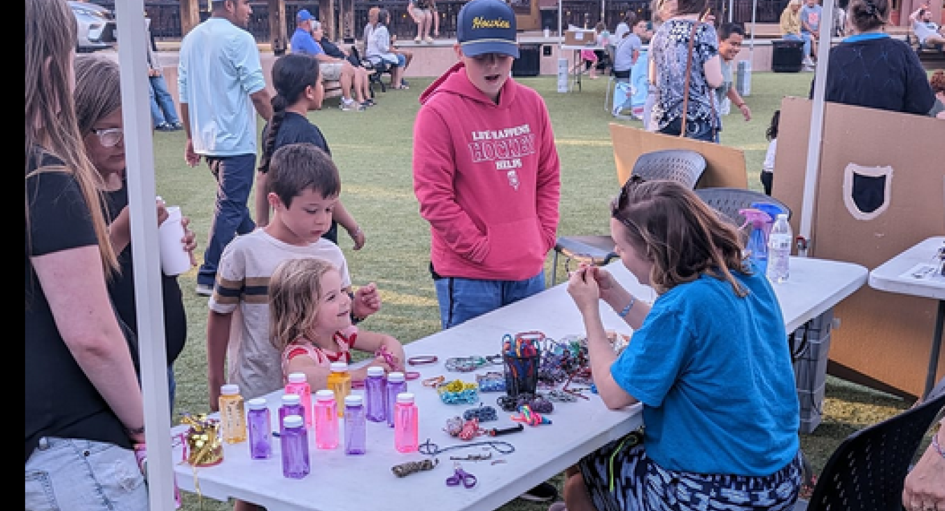 kids painting